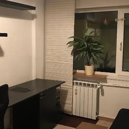 公寓 Apartment *